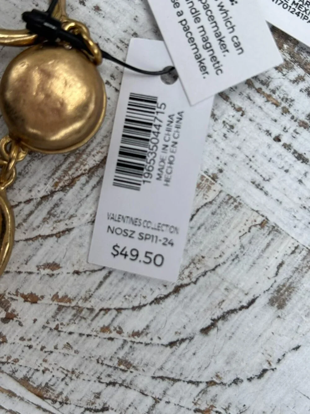 NWT Chico’s Antique Gold Heart Charm Bracelet One Size
